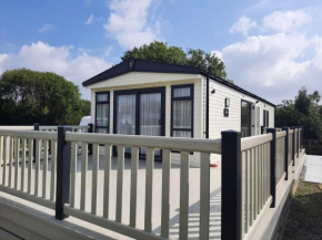 Luxury 6 berth caravan with large decking